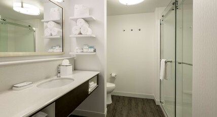 Hampton Inn & Suites San Diego Poway Room Type - 1KNG STUDIO SOFABED NOSMOK