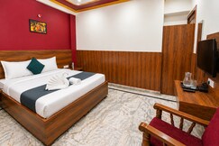 Hotel Rudra I Near Dashashwamedh Ghat