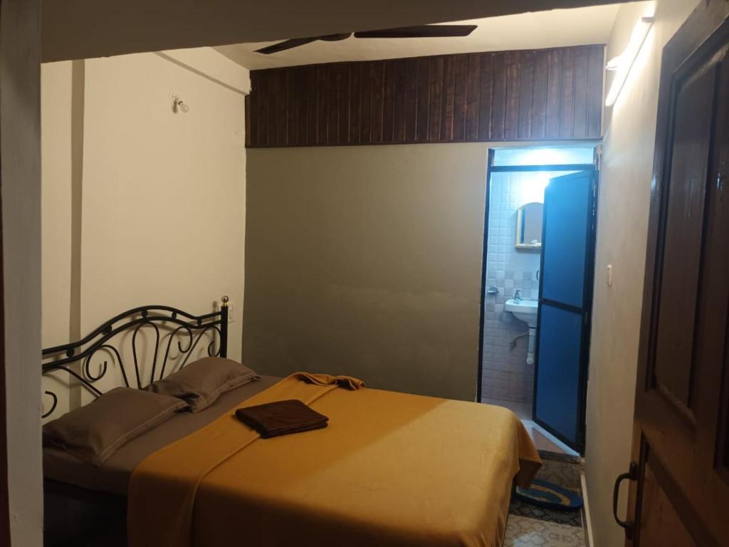 Shinde Holiday Homes in Arambol - Tap to explore photos