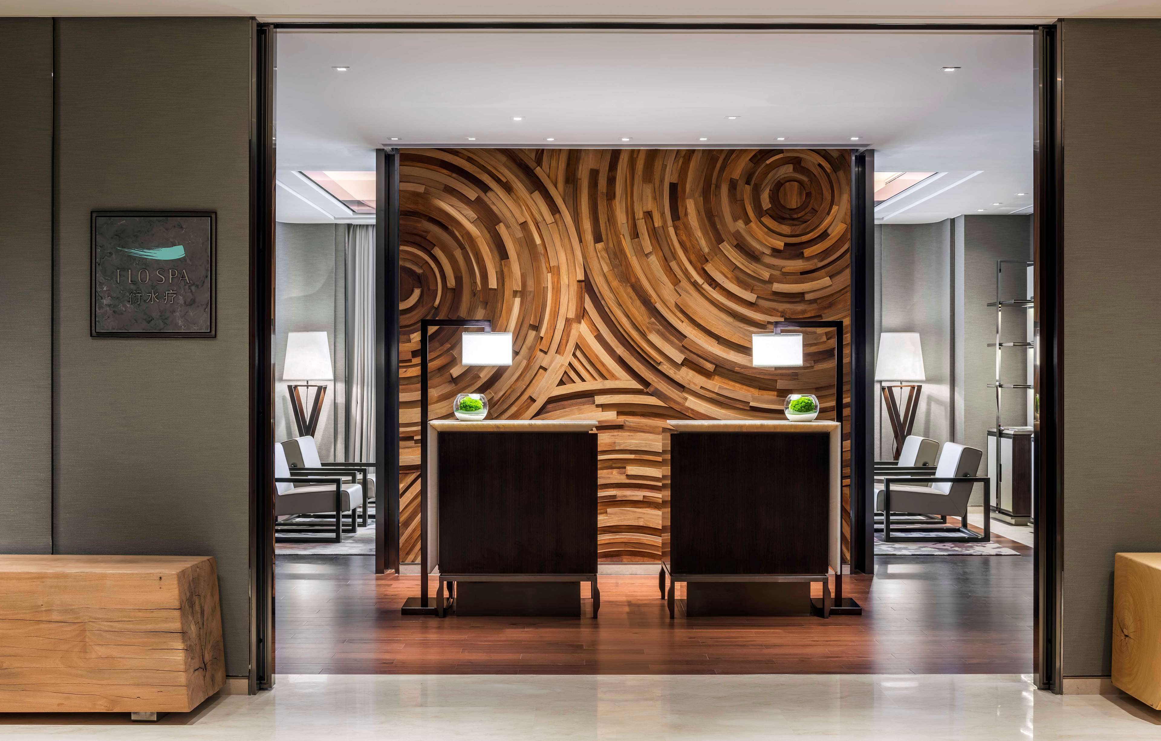 Hyatt Regency Shanghai Global Harbor - Tap to explore photos