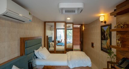 White Lotus | Kanu's Abode Room Type - Ambuj