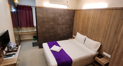Hotel Palash Inn Room Type - STANDARD SINGLE OR DOUBLE ROOM