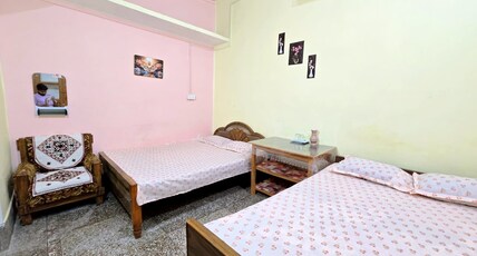 Shanker Bhawan Homestay Room Type - Deluxe Double bedroom Shanker Bhawan Homestay Room Type - Deluxe Double bedroom