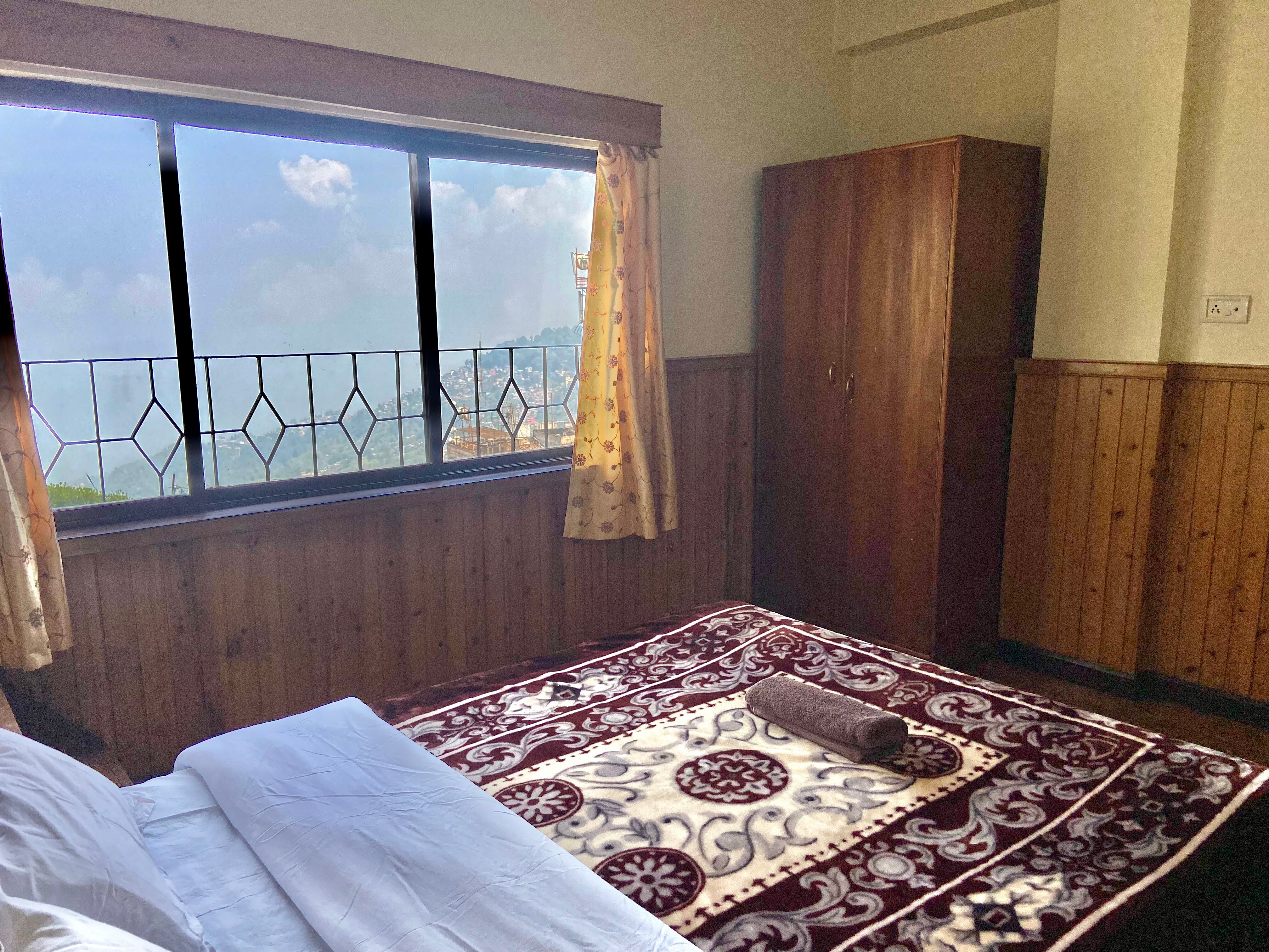 Himalayan retreat - Tap to explore photos