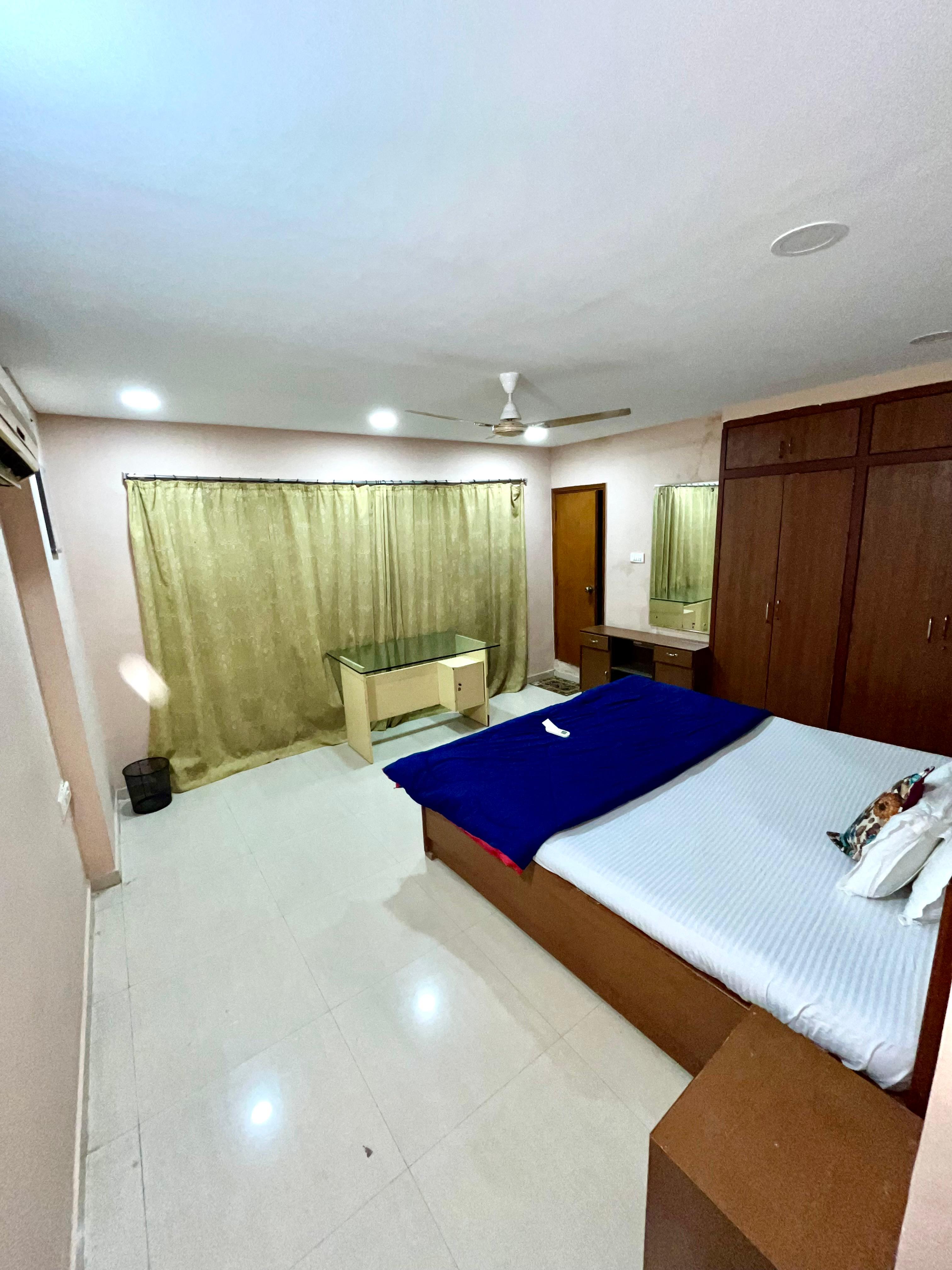 Cozy Dens Jubilee Hills Hyderabad - Tap to explore photos
