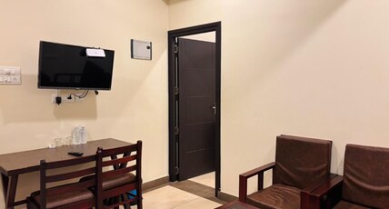 Guruvayoor Suites Near Railway Station Room Type - 2 Bedroom Hall
