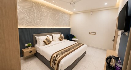 Hotel Nova Heights Room Type - DELUXE ROOM
