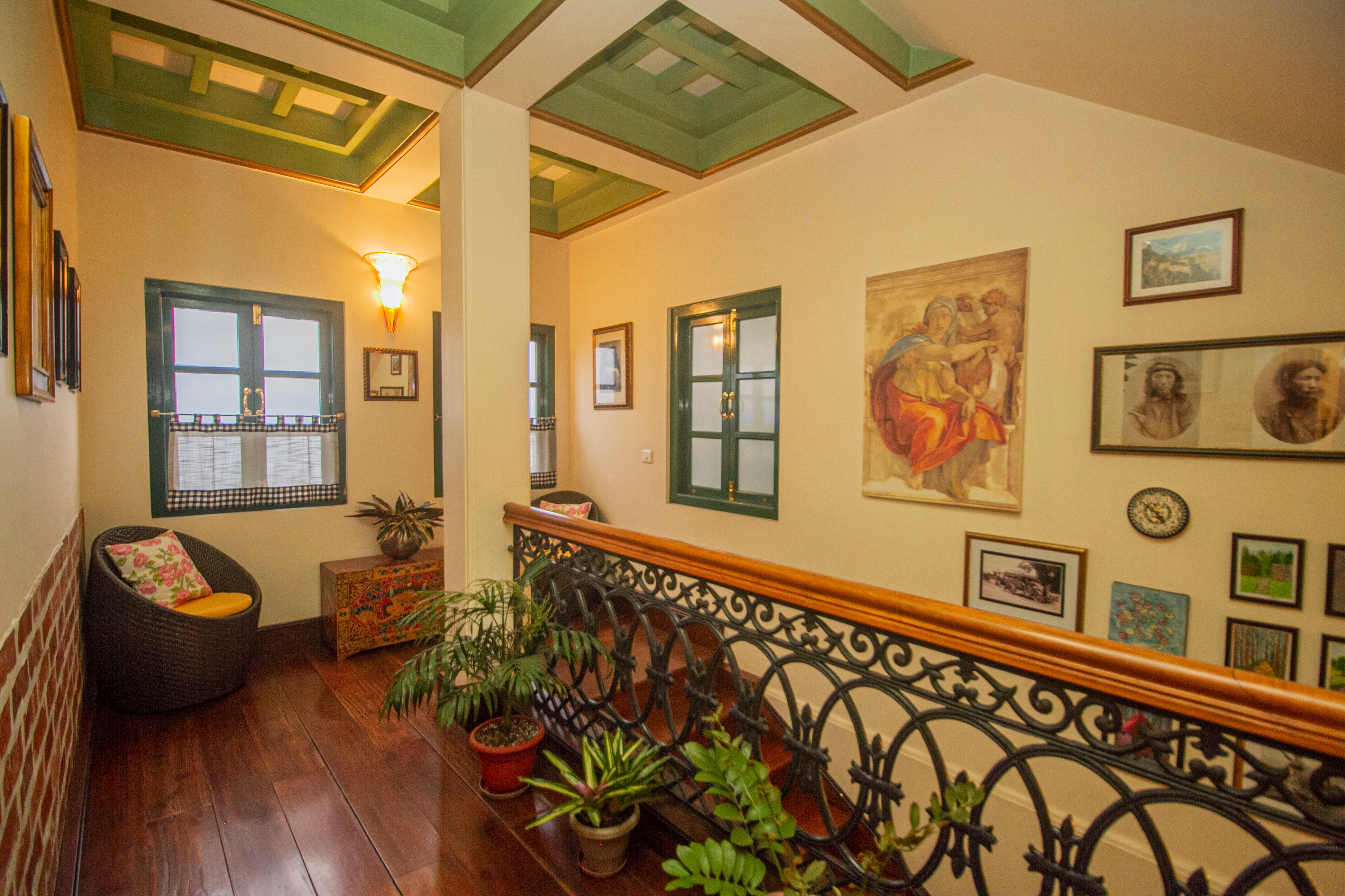 Amritara Luxury Villa Tosca Sikkim - Tap to explore photos