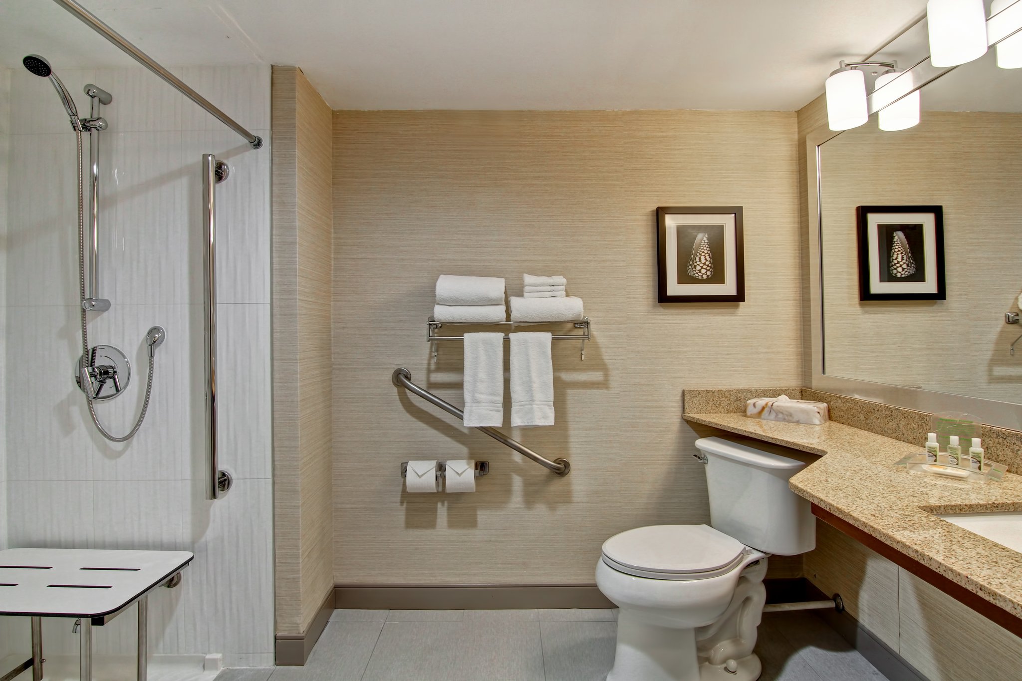 Holiday Inn Oakville Centre - Tap to explore photos