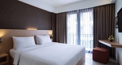 Sense Sunset Hotel Seminyak Room Type - Deluxe Room