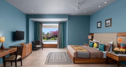 juSTa Luxe Sajjangarh Resort & Spa Room Type - Deluxe Room