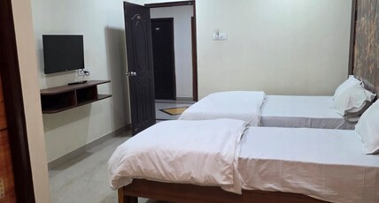 HOTEL SRI LAKSHMI LODGING & BOARDING FAMILY BAR & RESTAURANT Room Type - Deluxe AC Double Bed HOTEL SRI LAKSHMI LODGING & BOARDING FAMILY BAR & RESTAURANT Room Type - Deluxe AC Double Bed