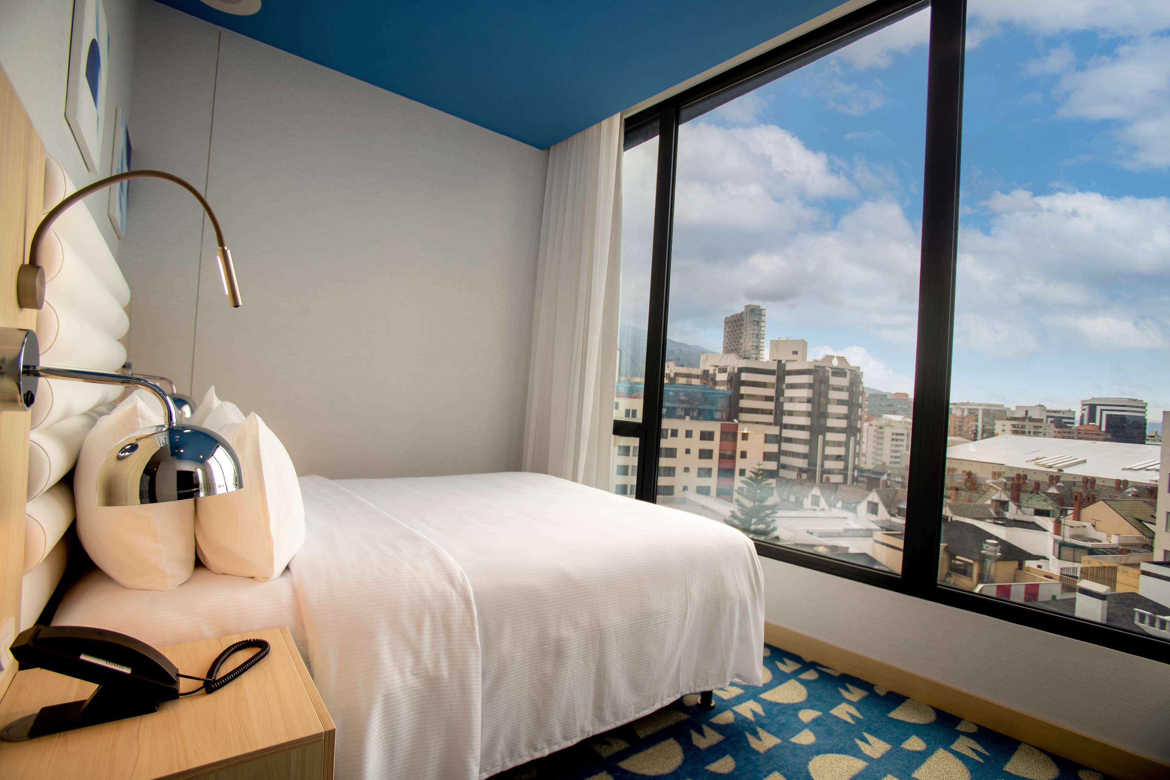 Hampton by Hilton Quito La Carolina Park - Tap to explore photos