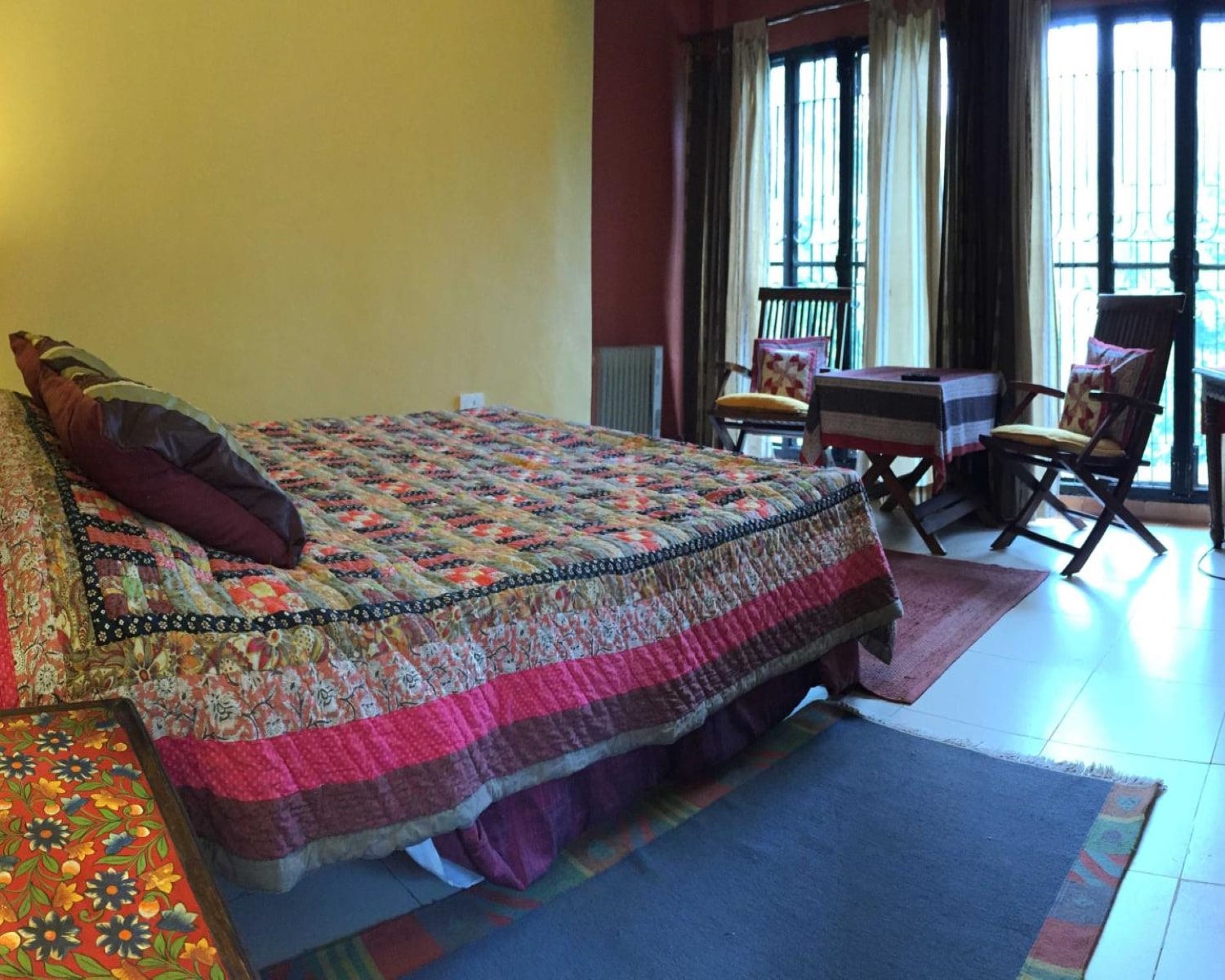 Shri Krishna Guest House - Tap to explore photos