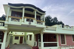 Rooms of Cliff Castle Premium Stay - West Wing Yercaud