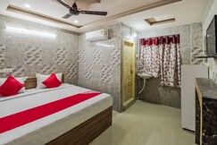 Rooms of Hotel O Y2 Grand
