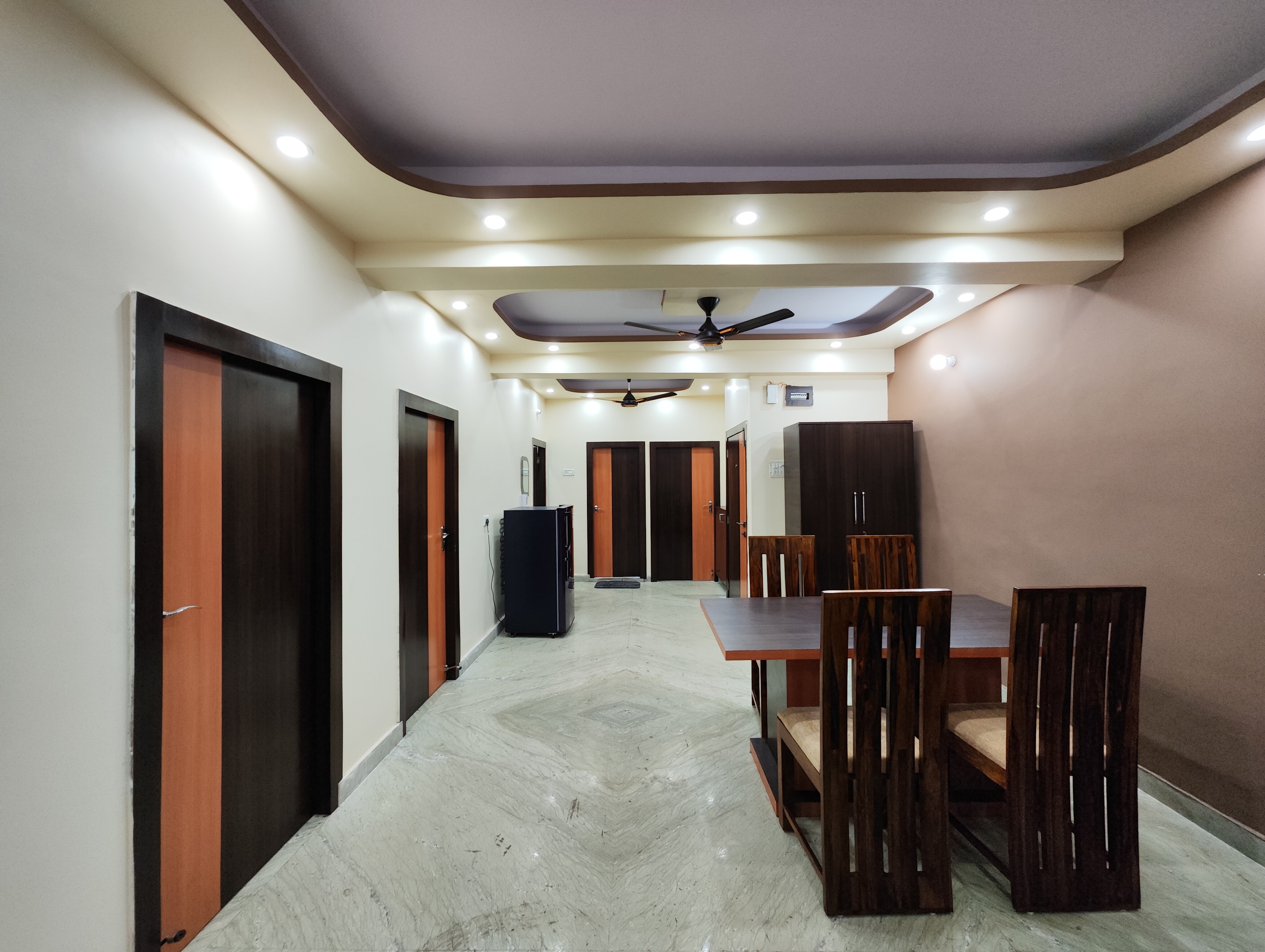 Modern 3BHK Apt for Big Groups and Family in Kasba - Tap to explore photos