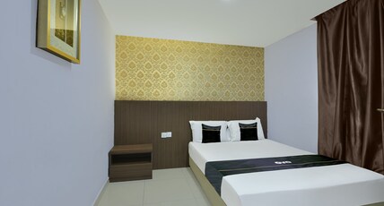 Hotel O Hotel Hamilas Room Type - Deluxe Queen