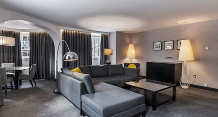 Radisson Blu Hotel, Edinburgh City Centre Room Type - Royal Mile Suite