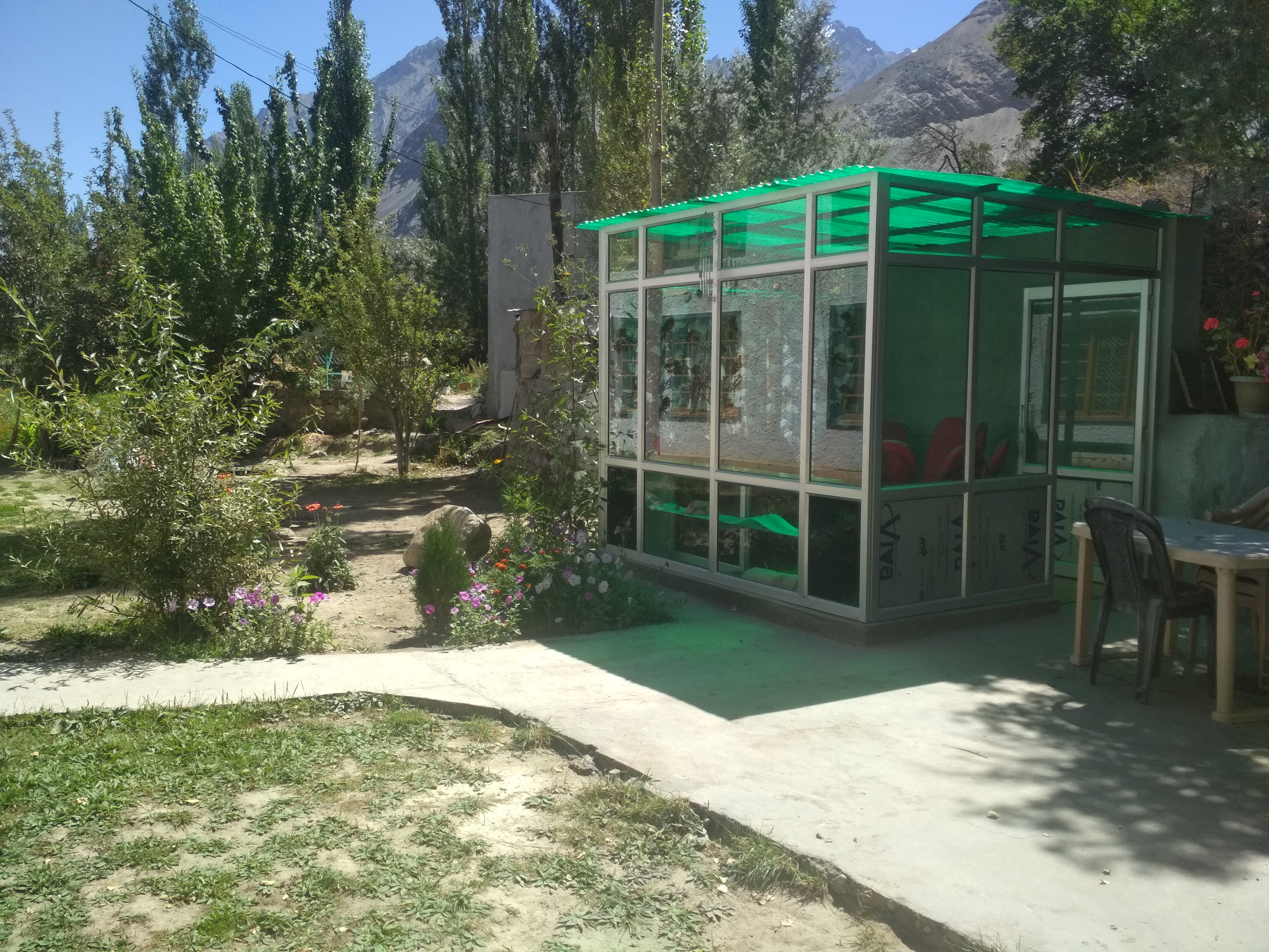 ZAMBALA GUEST HOUSE - Tap to explore photos