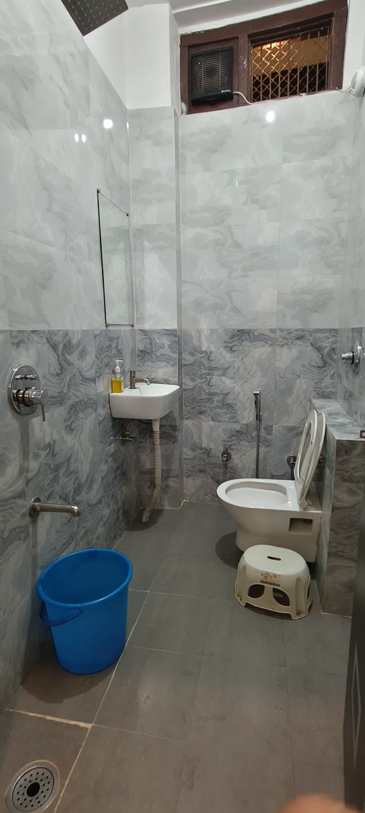 Saryu Guest House - Tap to explore photos