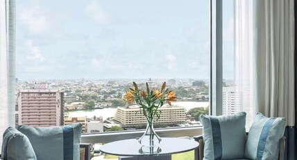 Shangri-La Hotel Colombo Room Type - Horizon Club Lake View King Room