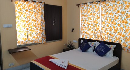 Swastineer Guest House DL 84 Room Type - Deluxe AC Room
