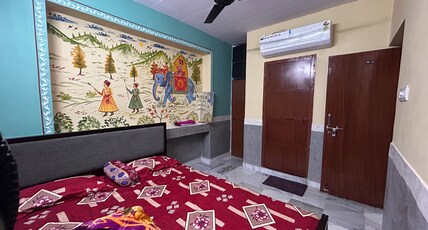 MOON NIGHT GUEST HOUSE Room Type - COOL COMFORT WITH CITY VIEW