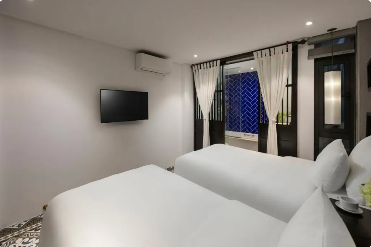 Carillon boutique hotel - Tap to explore photos