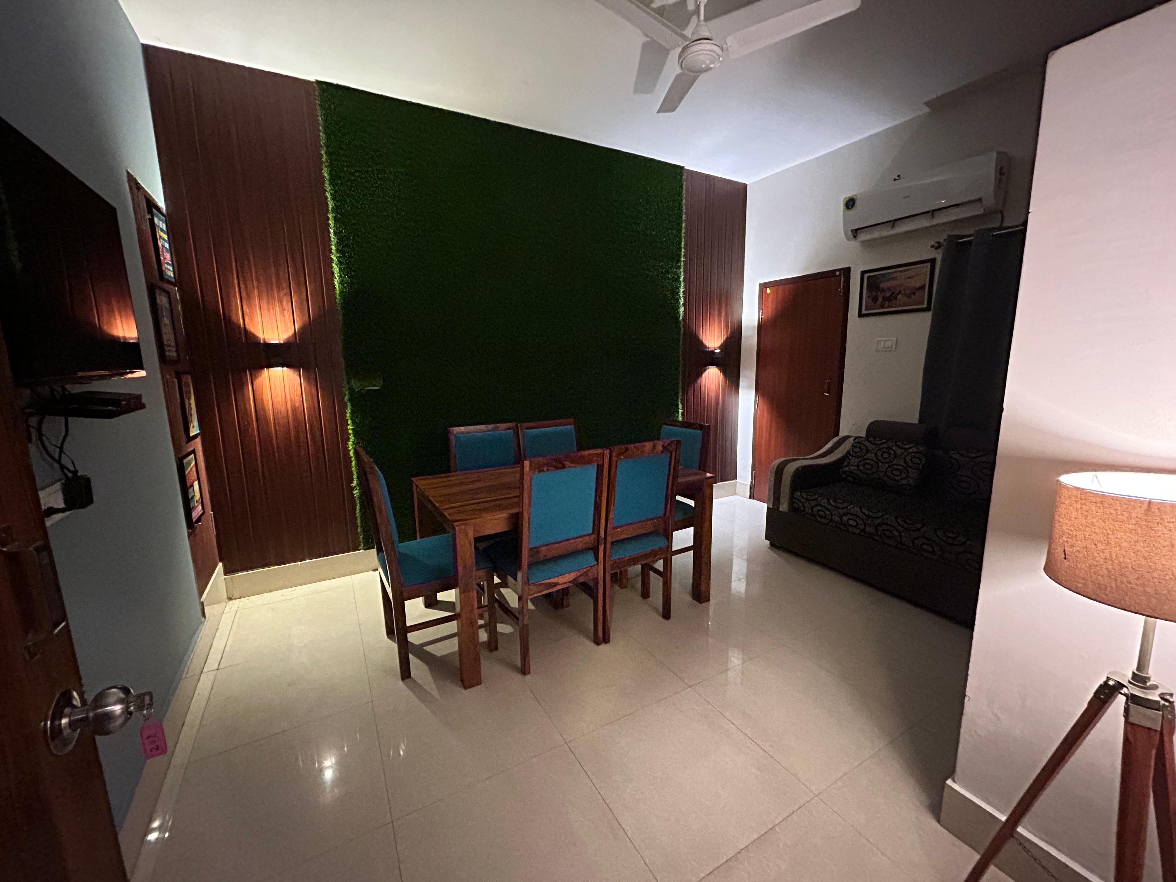 Crystal Stay Near KIIT Square - Tap to explore photos