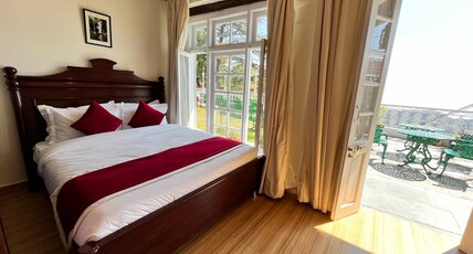 Sansa by the Woods - Manor & Spa Room Type - Arya- Quad Sharing Studio