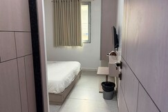 Hotel O Secure 247 Inn