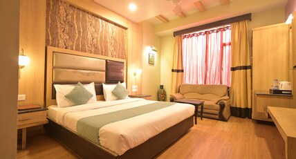 Hotel Aroma Residency Room Type - Premium Room