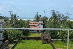 LAST MINUTE TRIP HOSTEL MORJIM-BY THE SEA