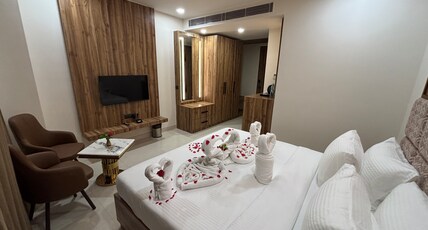 Anandi Bhawan by Pandora, Vrindavan Room Type - Premium room