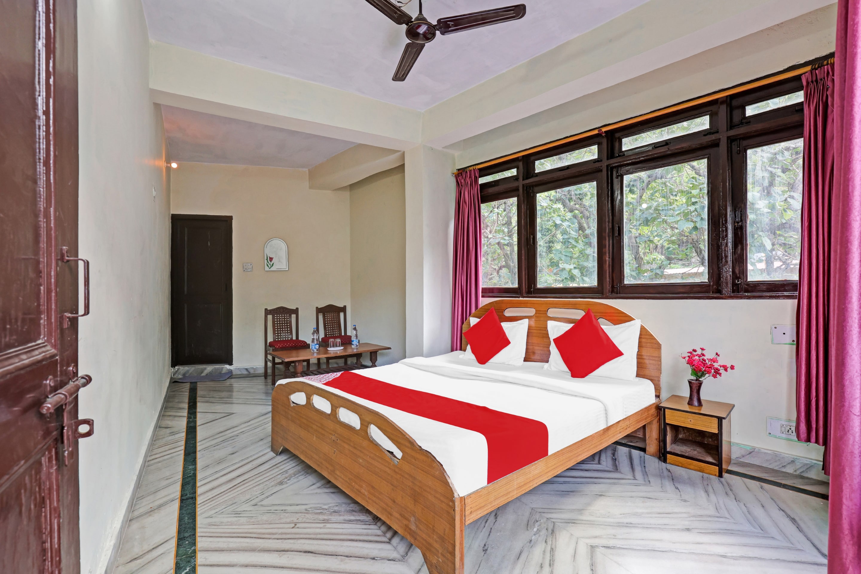 Hotel O GLOBAL RESIDENCY BY SUNSHINE HOSPITALITY - Tap to explore photos