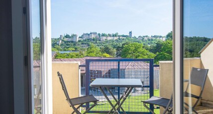 ibis Styles Chinon Room Type - Triple Room with Fortress View