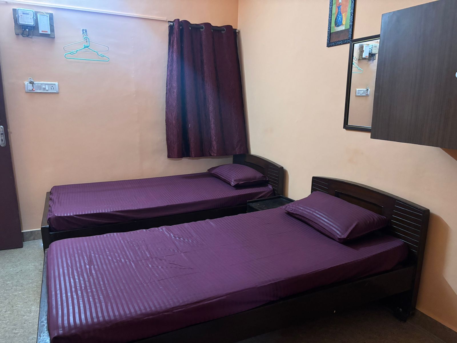 Home Stay Next to Sankara Nethralaya & Apollo Hospitals - Tap to explore photos