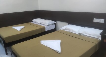 SRI VIGNESH RESIDENCY Room Type - STUDIO ROOM