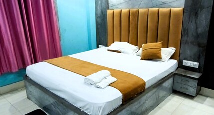 AAHANA INN Room Type - Deluxe Room AC