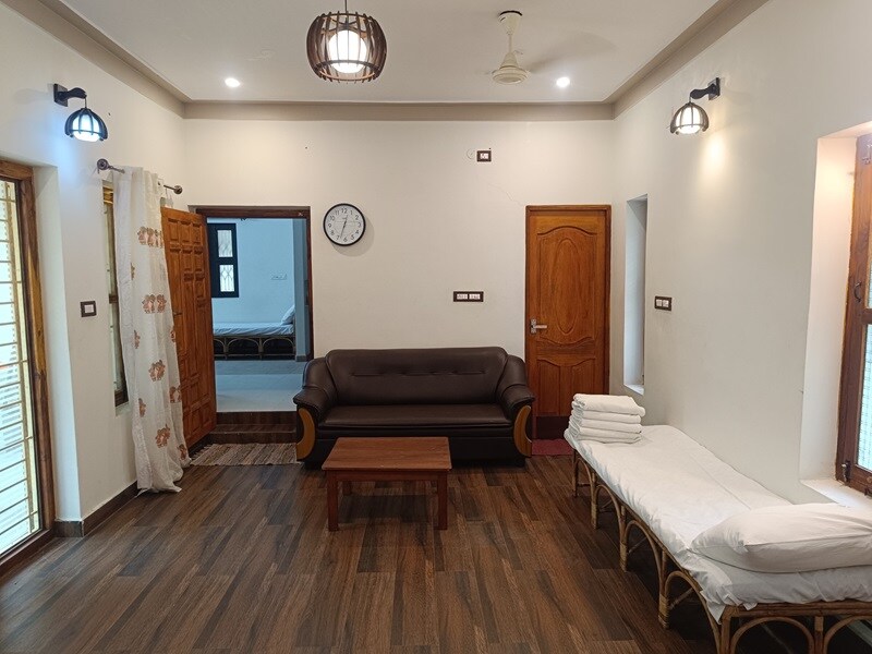 Sonagiri Serene Homestay - Tap to explore photos