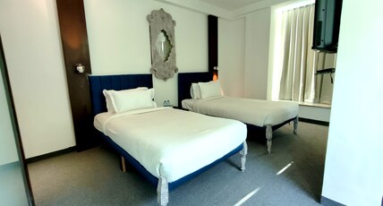 The Sky Imperial Hotel Yahvi Room Type - Imperial Twin Bed AC Room
