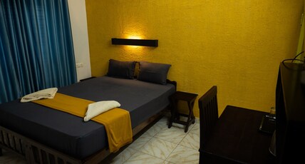 SKY FRAME Room Type - Deluxe Double Room