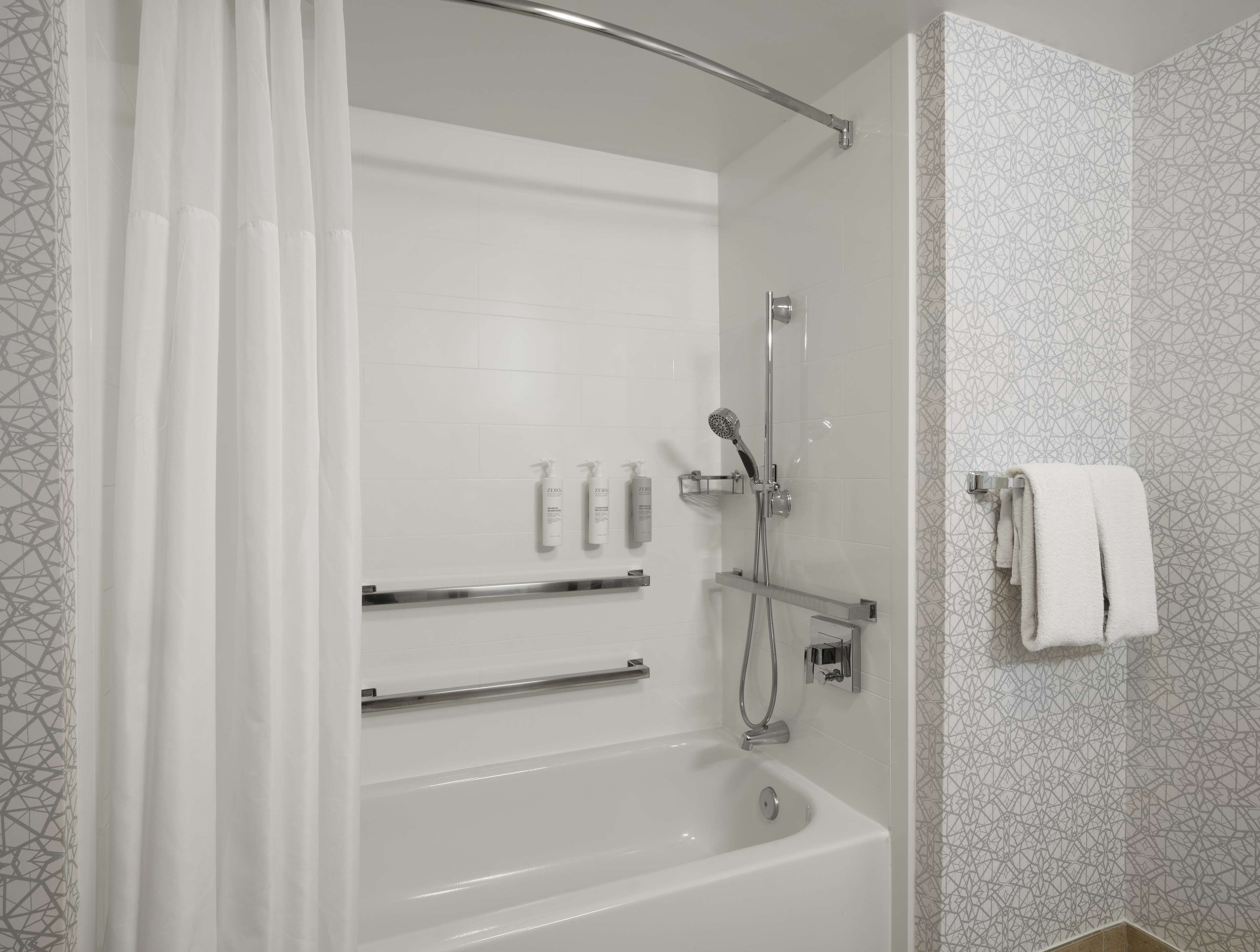 Hampton Inn & Suites by Hilton Arundel Mills/Baltimore - Tap to explore photos