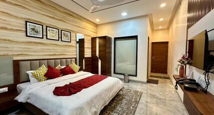 Aqualina Room Type - Deluxe Seafront Escape