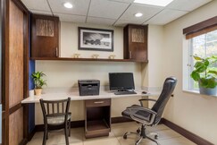 Best Western Plus Berkshire Hills Inn & Suites