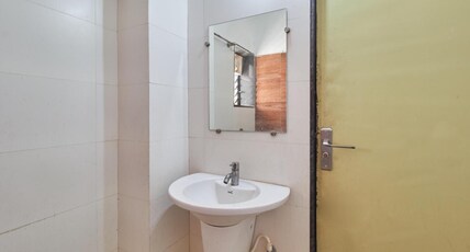 HOTEL SAI GOVIND Room Type - Four Bed Non-A.C.