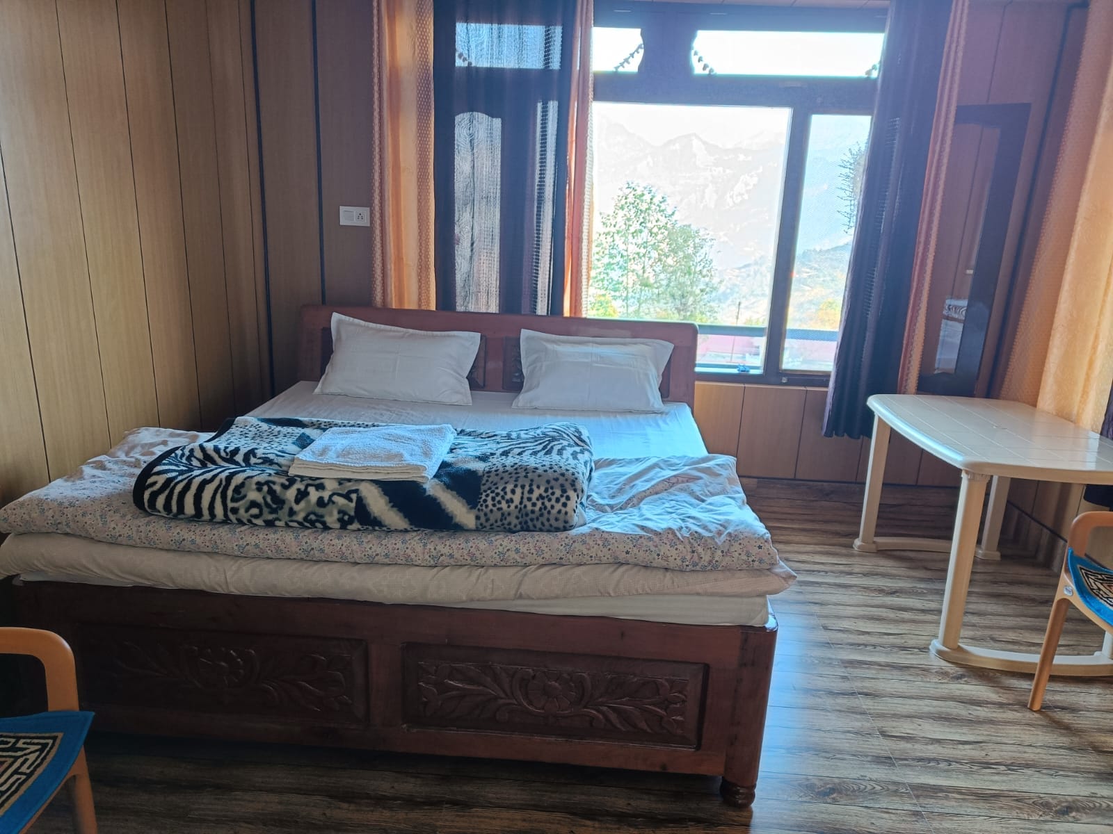 Pangtey Homestay - Tap to explore photos