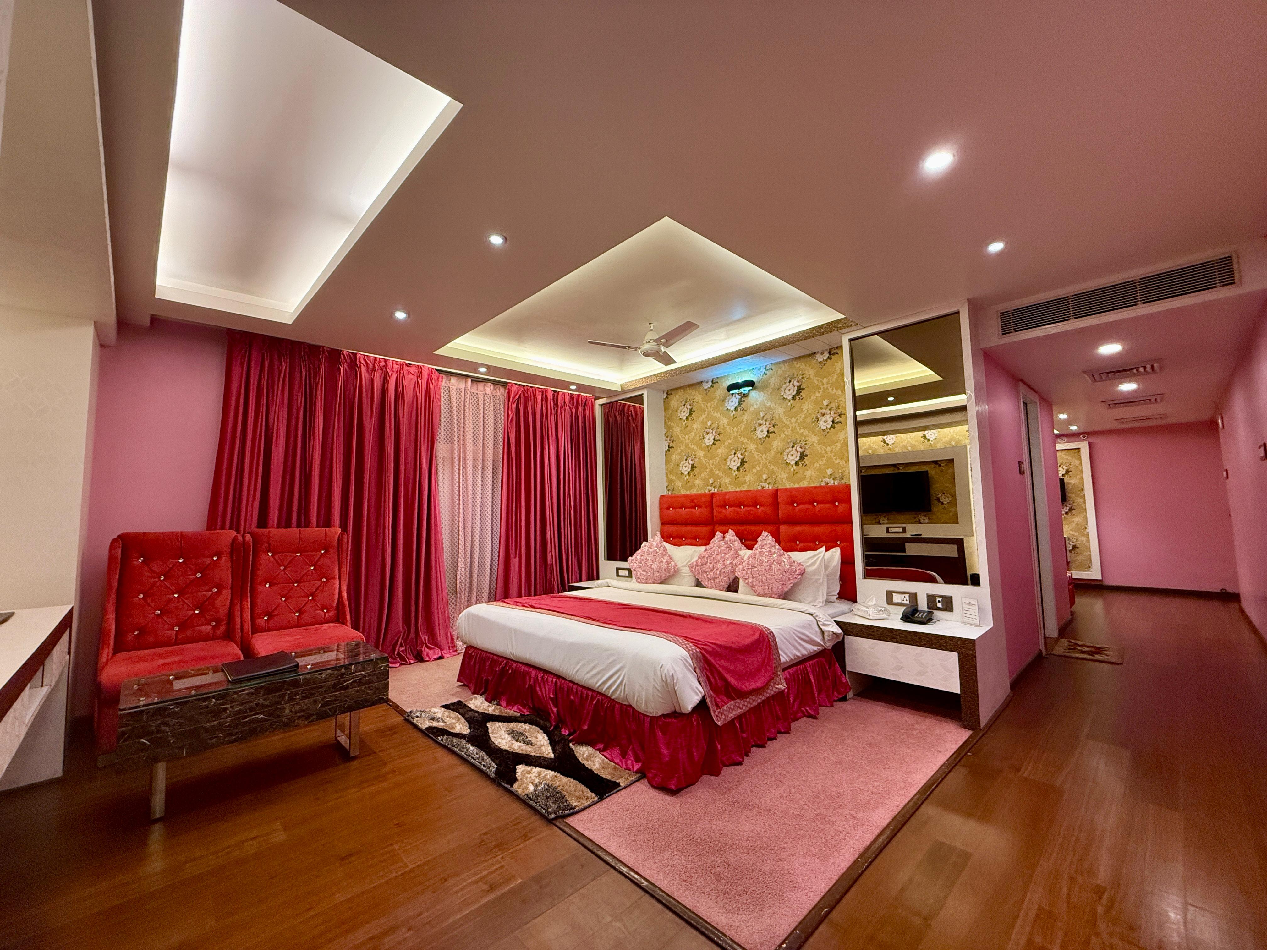 The Grand Empire (A Boutique Hotel) - Tap to explore photos