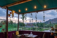 Hariparbat view